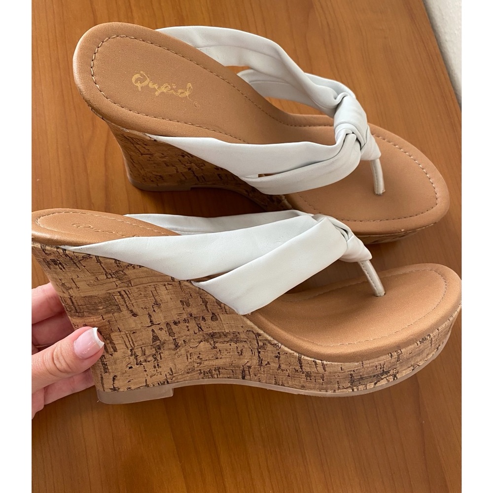White and Brown Wedges
